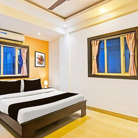Super Hotel O Baguiati Nagarbazar Bagian luar foto