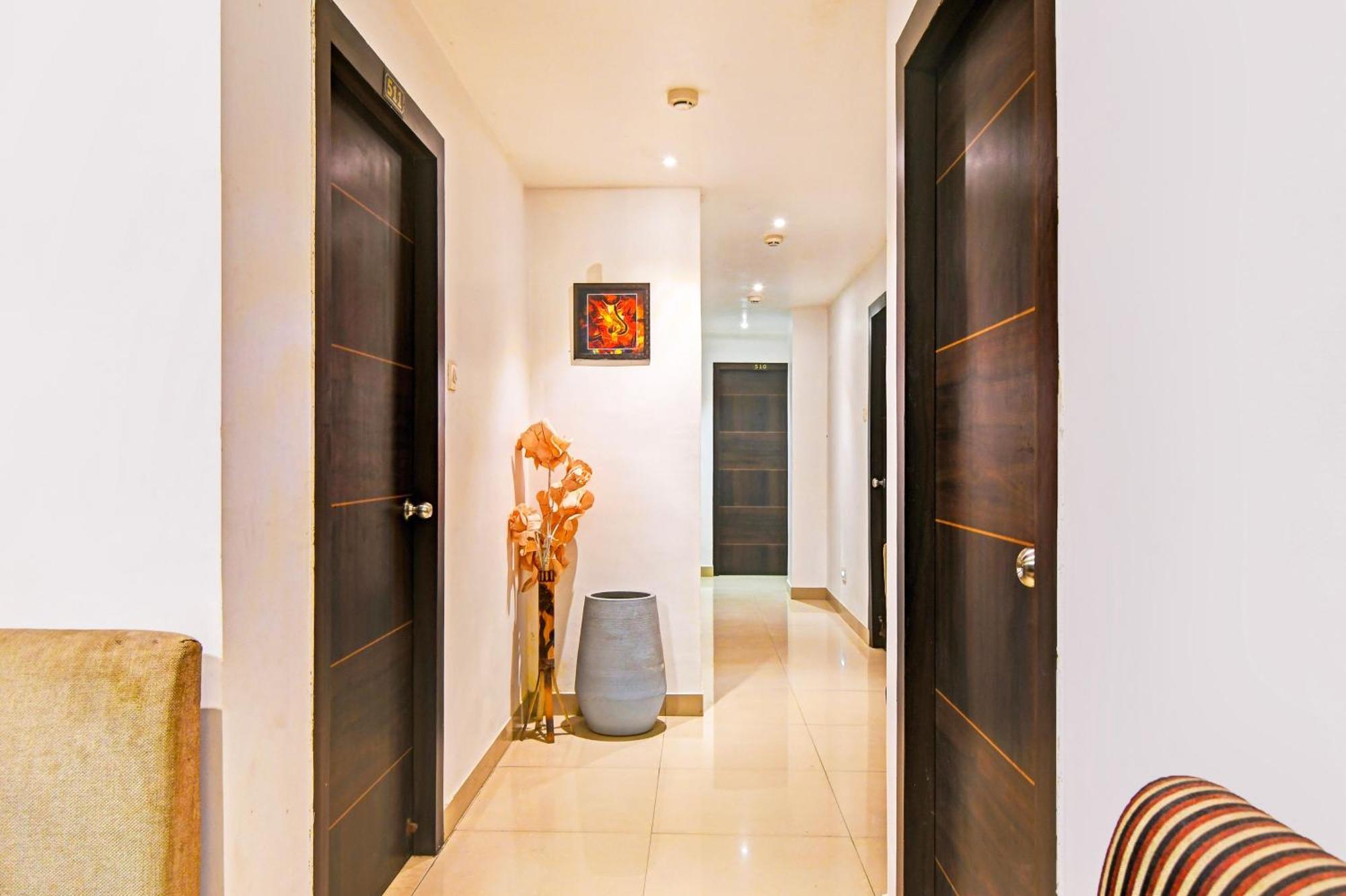 Super Hotel O Baguiati Nagarbazar Bagian luar foto