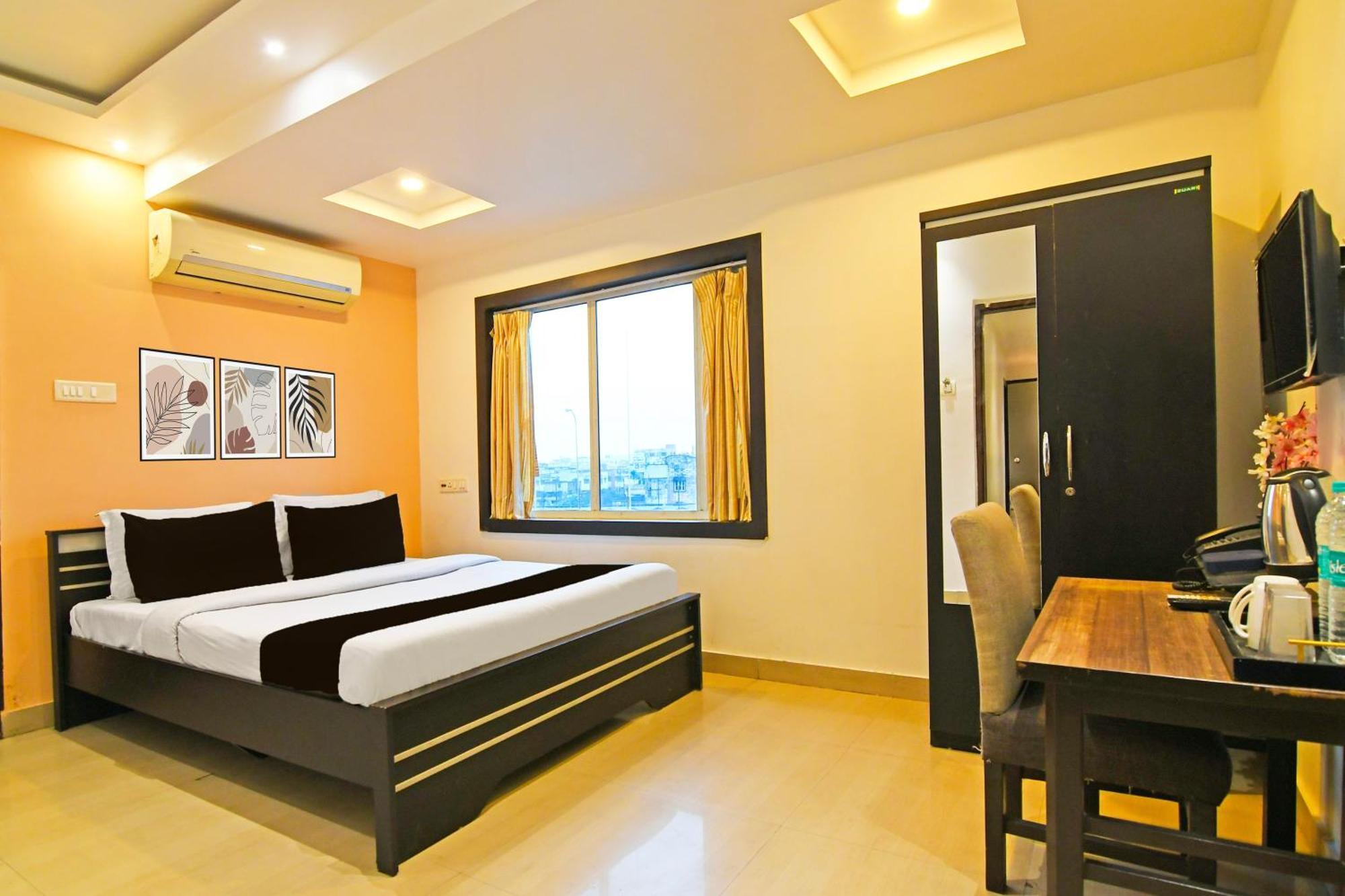 Super Hotel O Baguiati Nagarbazar Bagian luar foto